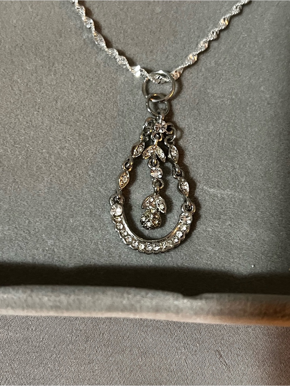 Elegant Silver-Tone Crystal Teardrop Pendant Necklace - White